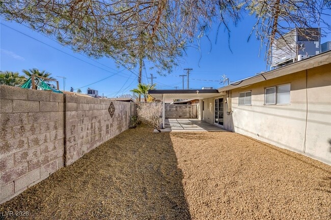 Building Photo - 4305 Via Olivero Ave