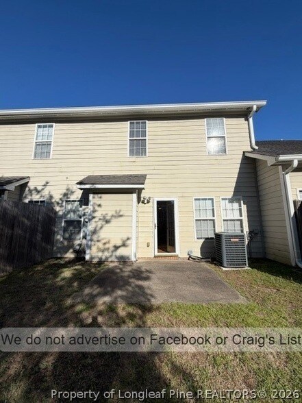 Building Photo - 3058 Candlelight Dr