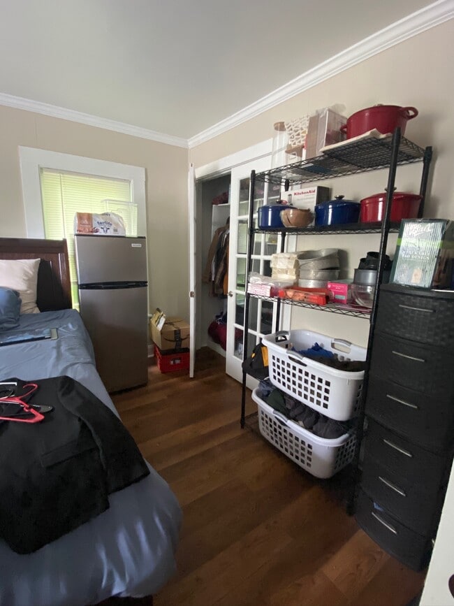 Building Photo - 6 McCabe St