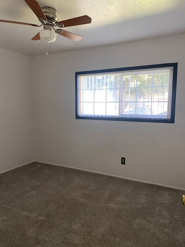 Building Photo - 1460 Linden Way