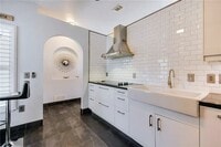 Building Photo - Designer-Remodeled Gem in Ashington Park |...