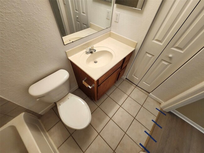 Building Photo - 14905 Pleasant Bay Ln