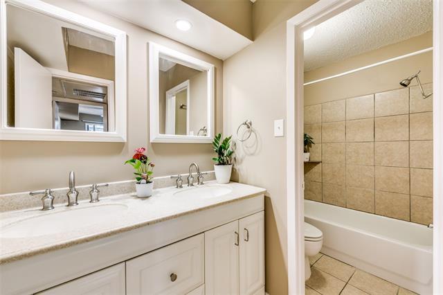 Building Photo - 5322 Fleetwood Oaks Ave