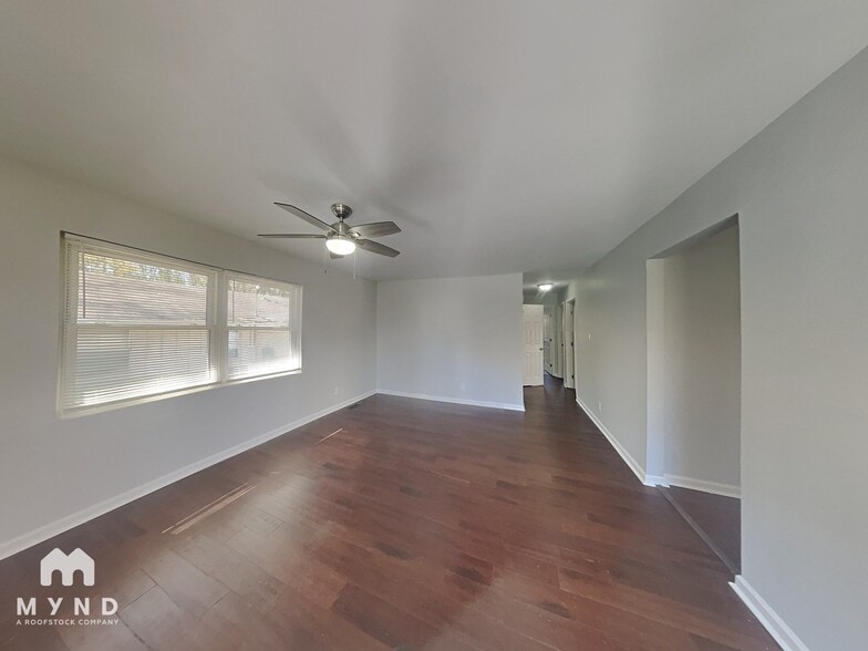 Building Photo - 2417 Dearborn Dr