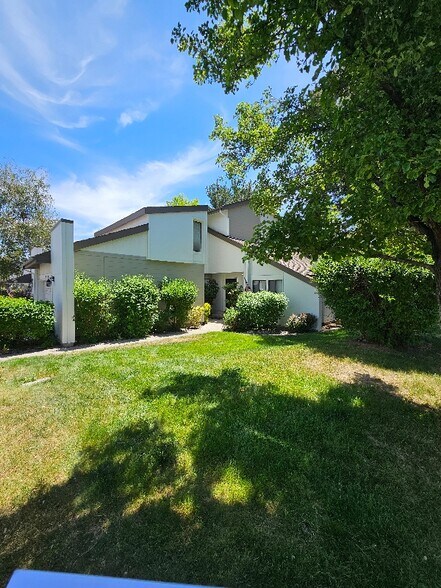 Building Photo - 314 Lorraine Ct