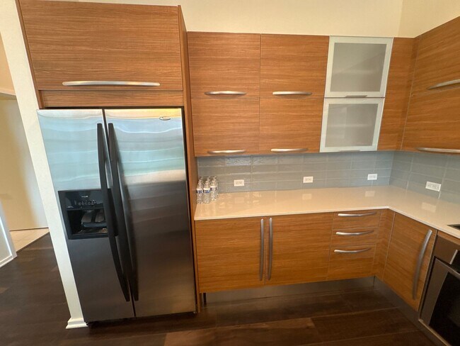 Building Photo - ? Special Offer: Apply and be approved by December 27, 2025, and receive ½ off the first month’s ...