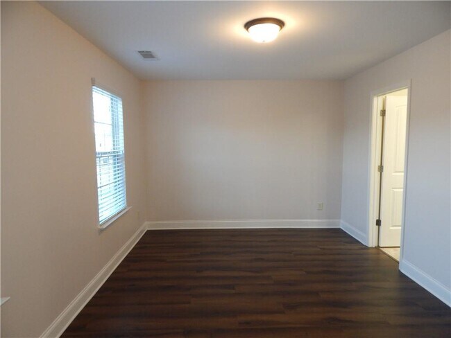 Building Photo - 2441 Melton Common Dr