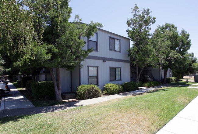 Building Photo - Trailridge Apartments