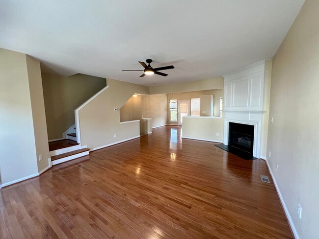 Building Photo - 413 Ruby Walk Dr