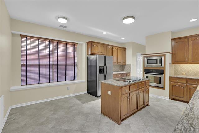 Building Photo - 1524 Endicott Dr