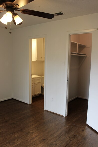 Building Photo - 3322 Augusta Dr