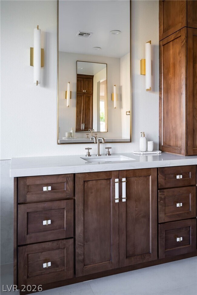 Building Photo - 1635 Liege Dr