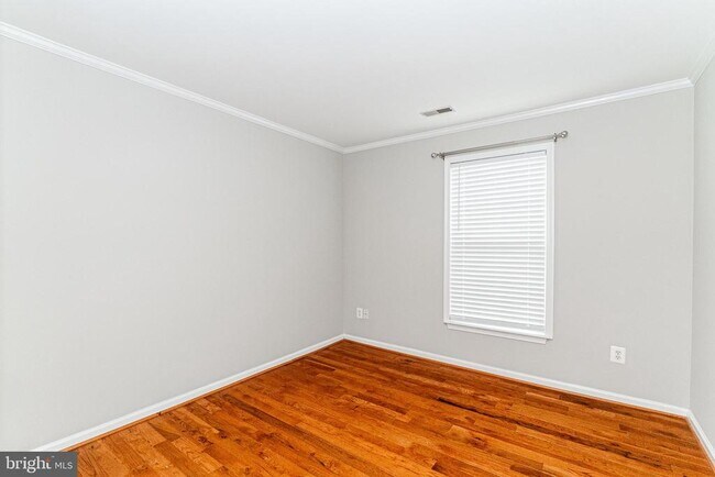 Building Photo - 7877 Dogue Indian Cir