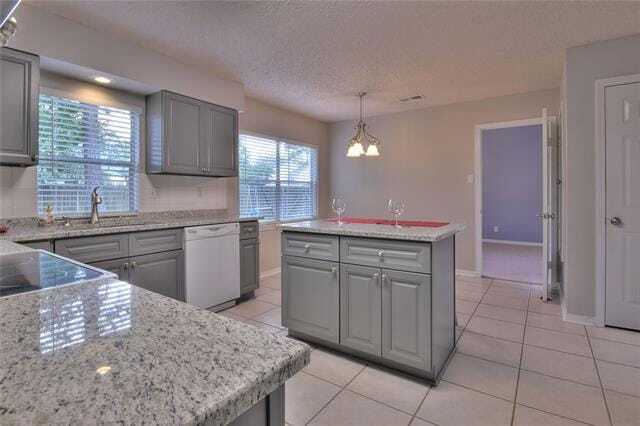 Building Photo - 110 Burrwood Dr