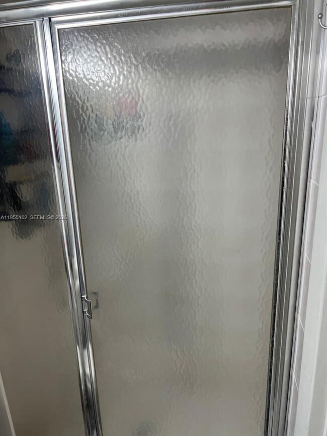 Building Photo - 246 Poinciana Island Dr