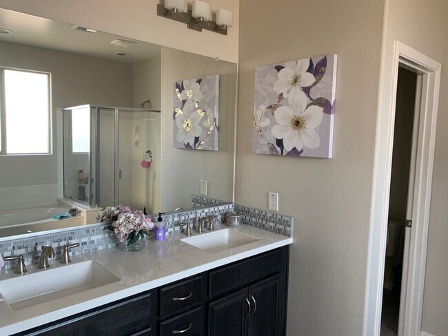 Building Photo - LOVELY COOLEY STATION HOME IN PRIME GILBERT AREA