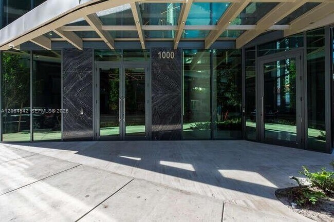 Building Photo - 1000 Brickell Plaza
