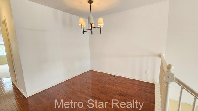 Building Photo - 2749 Barclay Way