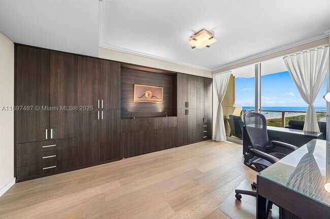 Building Photo - 1455 Ocean 1003