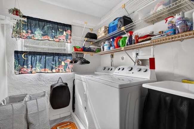 Building Photo - 6357 Overland Dr