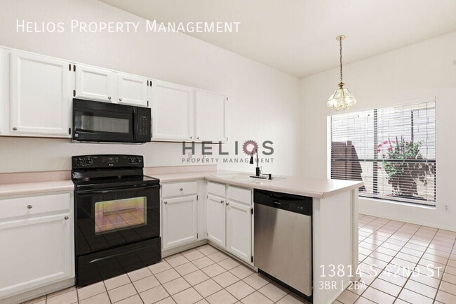 Building Photo - 13814 S 42nd St