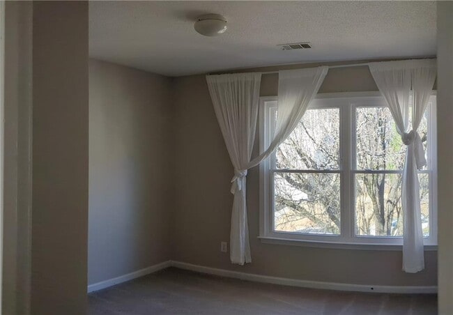 Building Photo - 2237 Traywick Chase