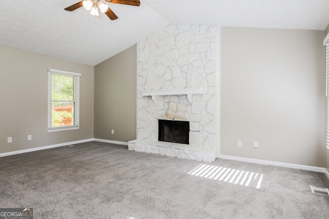 Building Photo - 7383 Fernwood Dr