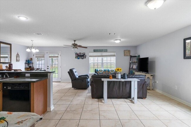 Building Photo - 291 Dahlquist Dr