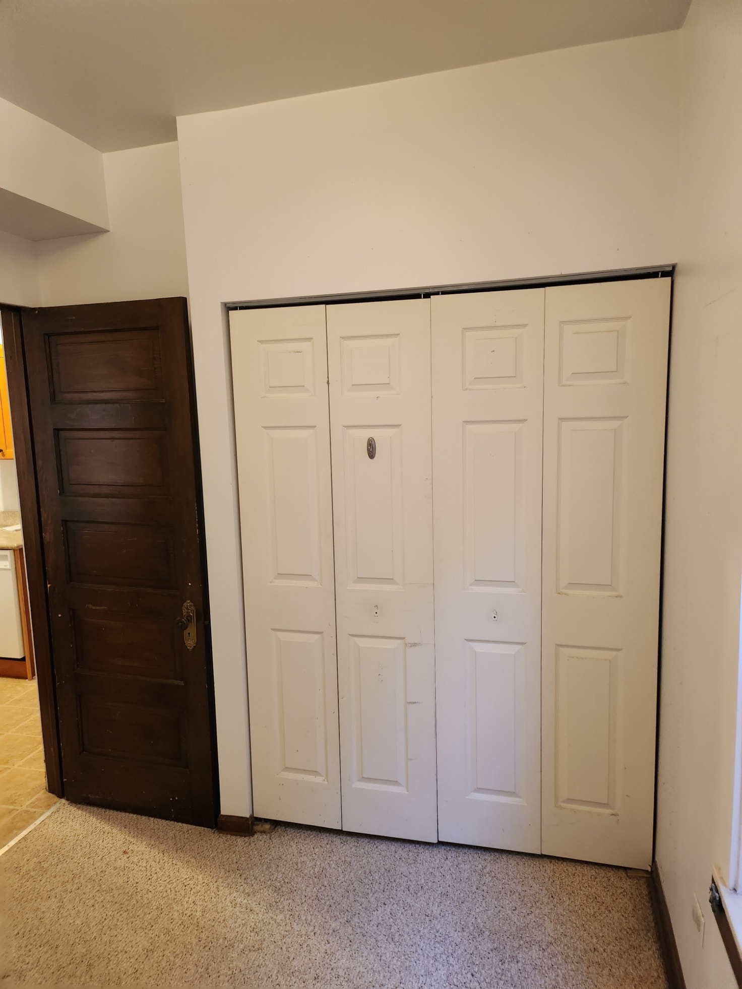 Building Photo - 3232 S Union Ave