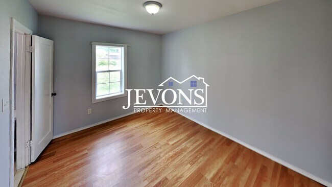 Building Photo - 3-bedroom home near Yakima Valley College ...