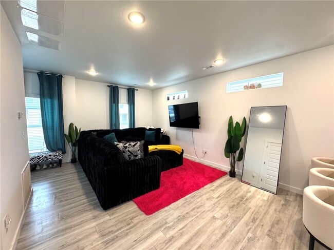 Building Photo - 821 Massachusetts Ave