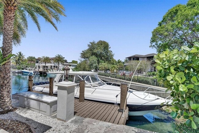 Building Photo - 13105 Biscayne Island Terrace