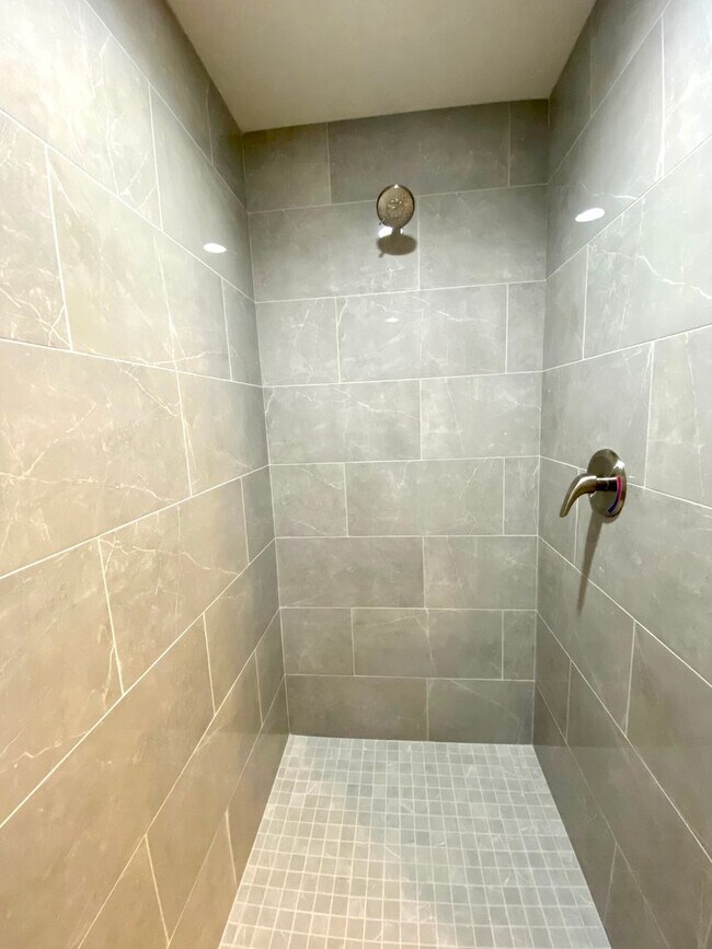 Building Photo - Beautiful Boise Home Available 8/21/26
