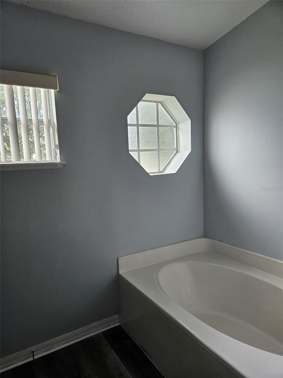 Building Photo - 605 Blake Ave