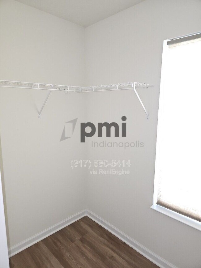 Building Photo - 5240 Castamere Dr