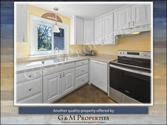 Building Photo - Rarely Available 3/4 Bedroom Ranch Style Home in Penfield!