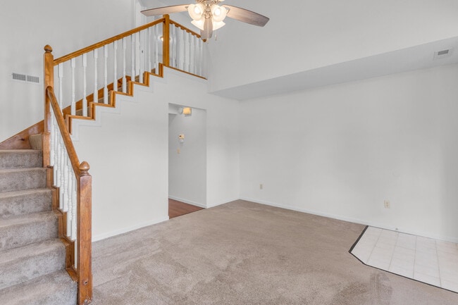 Building Photo - 4919 W Millbrook Dr