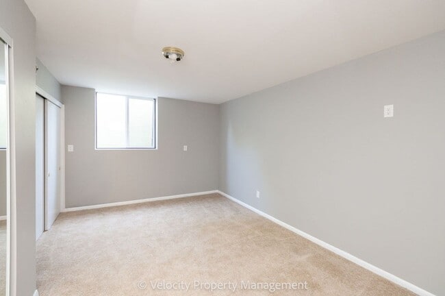 Building Photo - Charming Remodeled Home in Downtown Redmon...