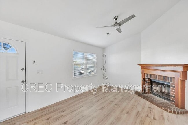 Building Photo - 8557 S Waccamaw Ct