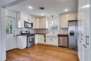 Building Photo - 9539 Peninsula Dr