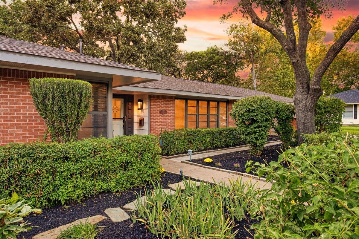 Building Photo - 524 N Wharton St