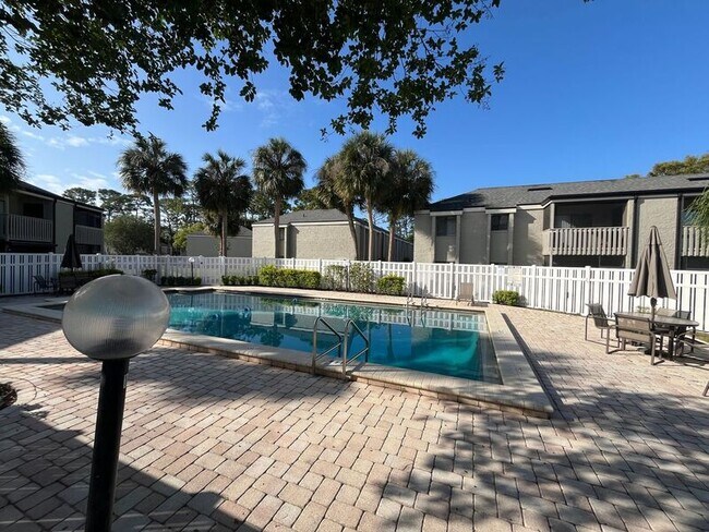 Building Photo - 152 Springwood Cir