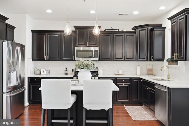 Building Photo - 11360 Sandhurst Pl