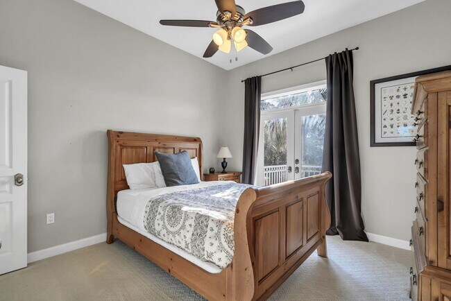 Building Photo - 1393 Sunset Beach Dr