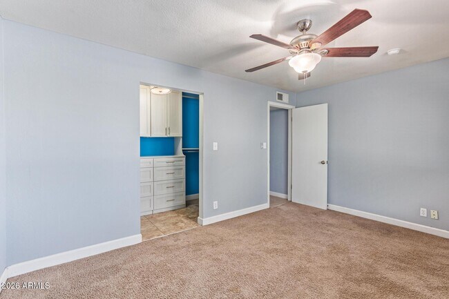 Building Photo - 1881 E Palmcroft Dr