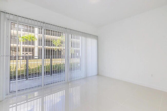 Building Photo - 25850 SW 140th Ct