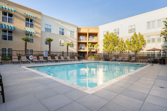Building Photo - 7011 Sunne Ln