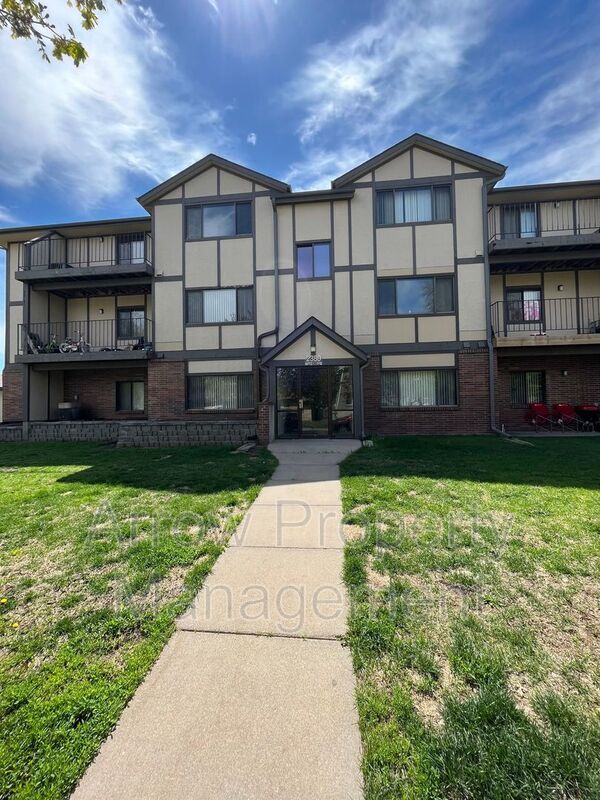 Building Photo - 2350 N 44th St