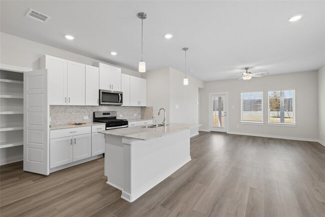 Building Photo - 1722 Cayden Oak Ln