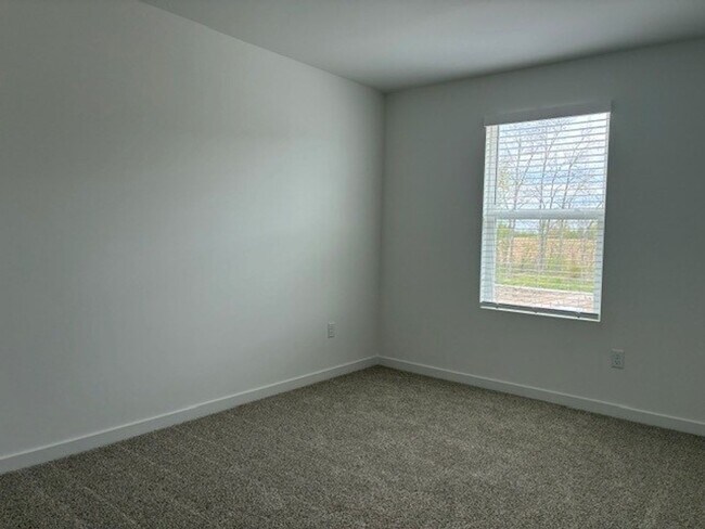 Building Photo - Brand New 3 Bedroom - 2.5 Bath Condo in Union Grove